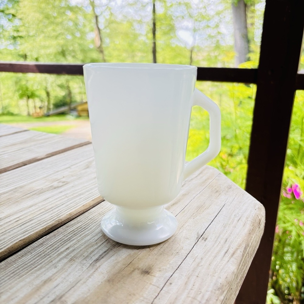 Vintage Anchor Hocking‎ Fire King White Milk Glass Footed Pedestal Coffee Mug